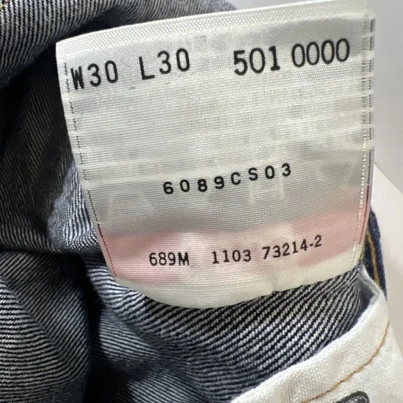 Vintage Levi's 501  Jeans 30x30 Dark Wash Button Fly 2003 - Picture 14 of 16